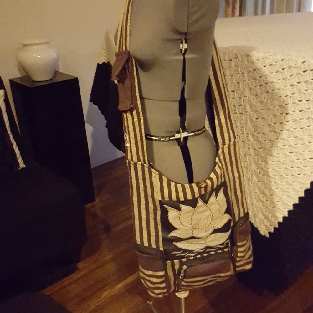 Mohawk Sport fabric bag.